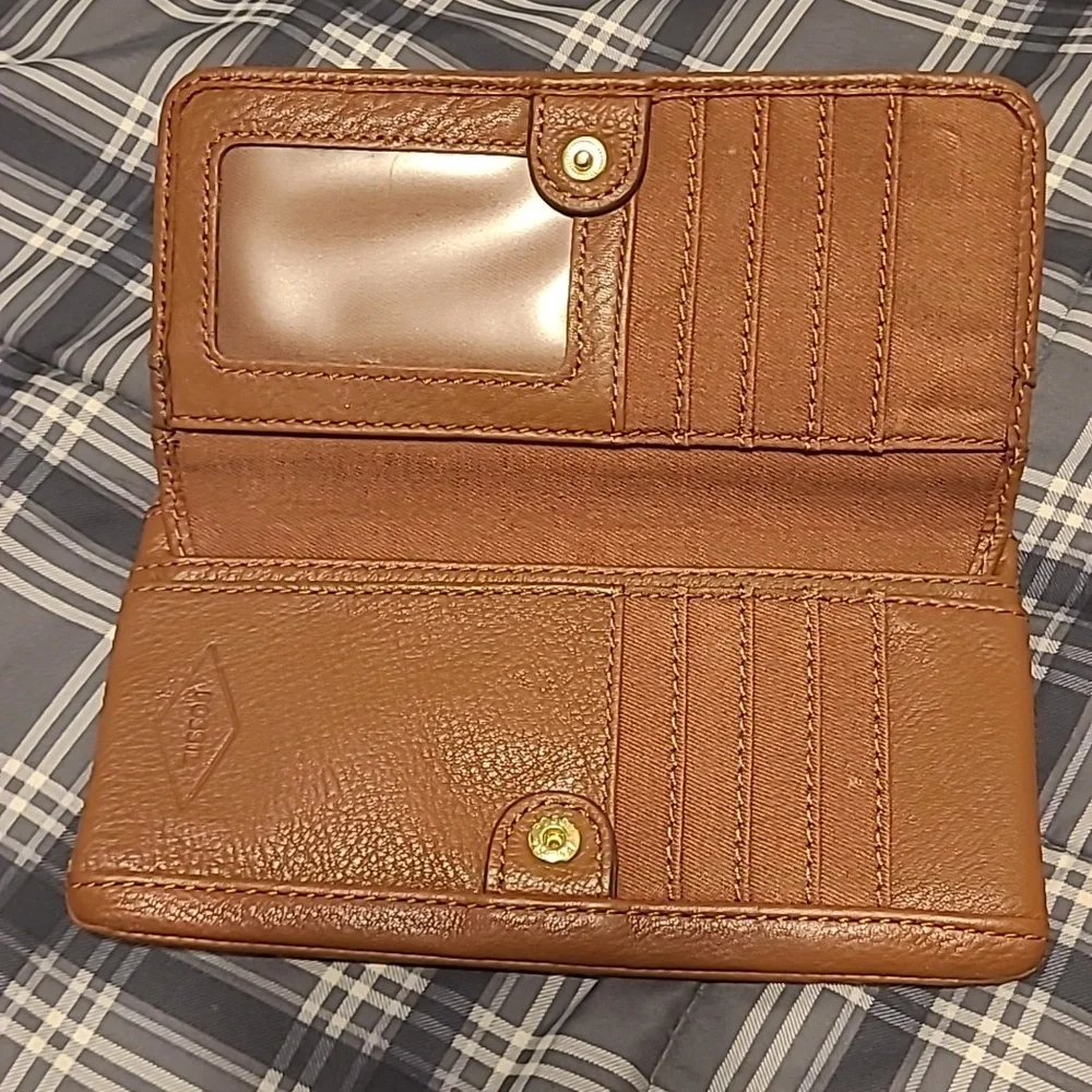 Fossil Wallet - Picture 2 of 7